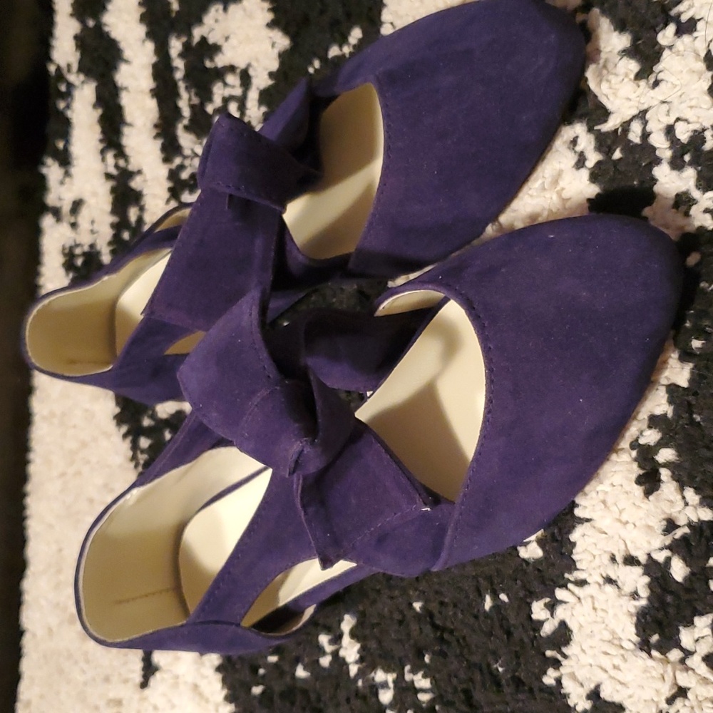 Suede artisan bow navy Ballet flats sz 6